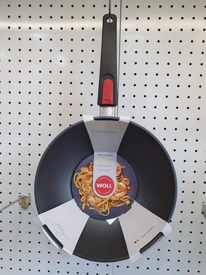 Chảo Sâu Lòng WOLL DIAMOND LITE WORK AND STIR FRY PANS, Size 26/30cm, Tay Cầm Có Thể Tháo Rời, Đúc Bằng Nhôm Nguyên Khối, Truyền Nhiệt Và Cách Nhiệt Tốt, Chống Trầy Xước Và Khả Năng Chống Dính Hiệu Quả, Nhập Đức