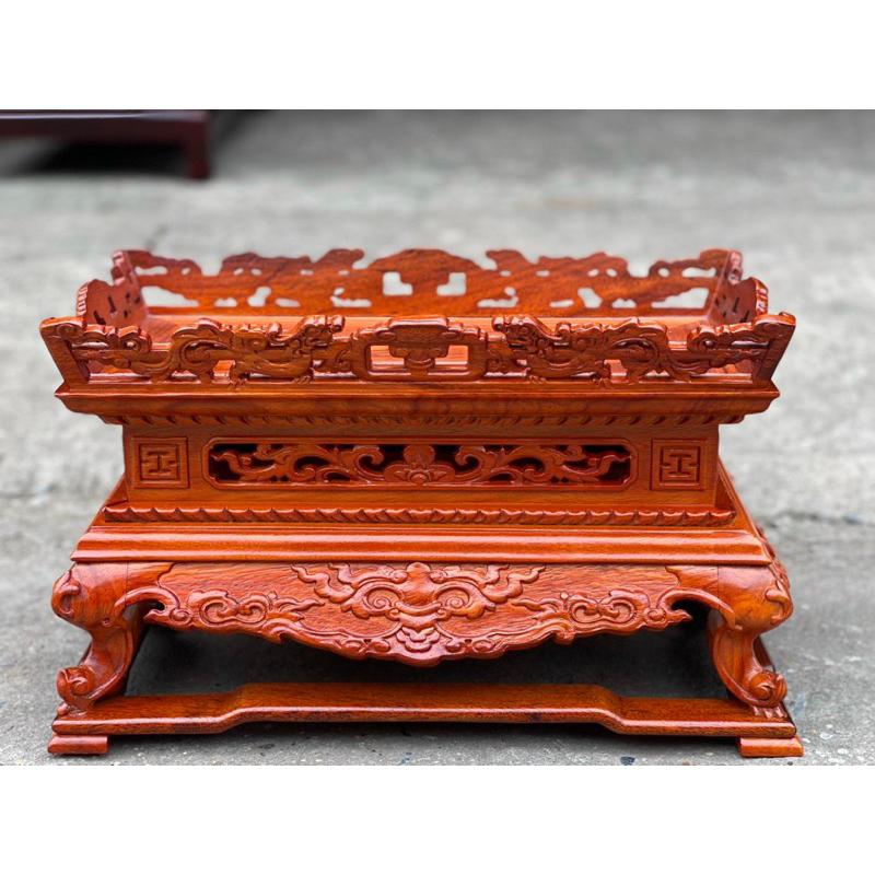Đế đài nước đục rồng gỗ hương cao cấp