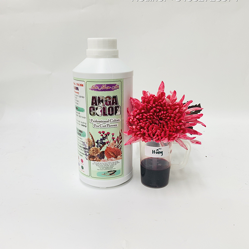 Nước Màu Nhuộm Hoa Tươi giúp đổi màu hoa cắt cành Chai 1 lít nhuộm được 250 cành bông, màu lên nhanh, đẹp và bền màu.