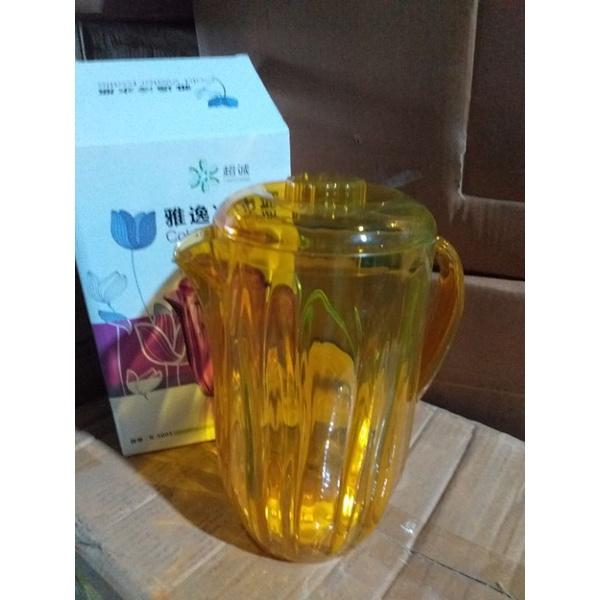 Bình Đựng Nước bằng Mê ca