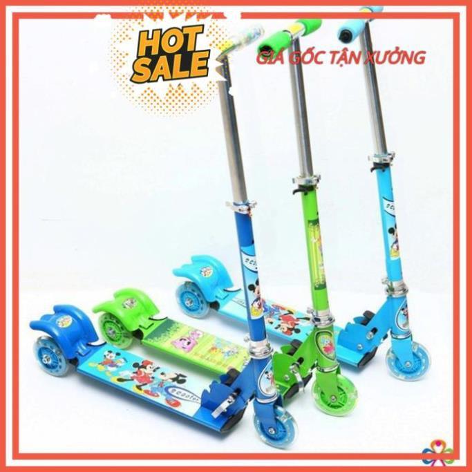 Xe trượt scooter 3 bánh phát sáng, có chuông tăng cường thể chất cho bé