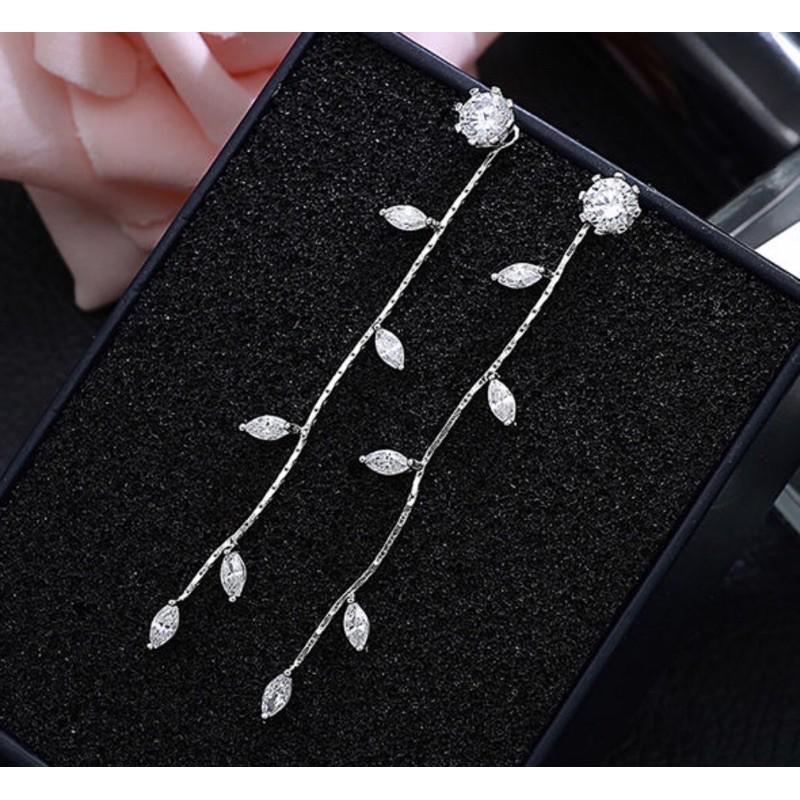 Hoa tai dáng dài phong cách hàn quốc