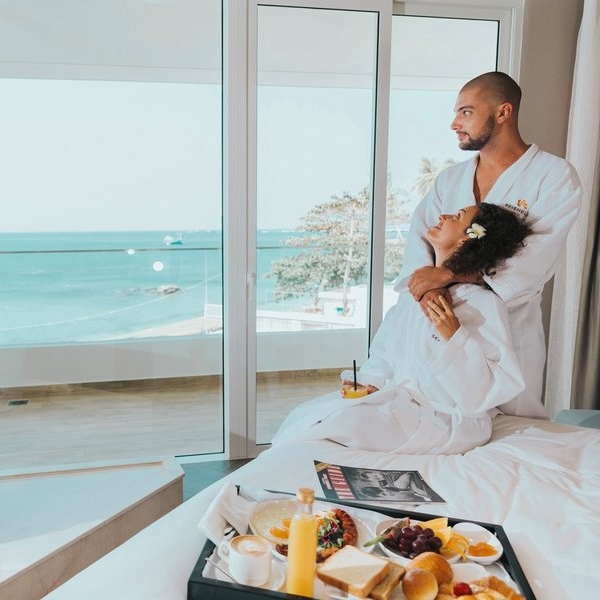 Gói 3N2Đ Seashells Hotel & Spa 5* Phú Quốc - Buffet Sáng, Xe Đón Tiễn Sân Bay, Hồ Bơi, Bãi Biển Riêng, Dành Cho 02 Người Lớn Và 02 Trẻ Em Dưới 06 Tuổi