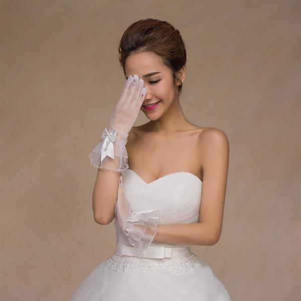 Găng tay ngắn đính nơ phi dài Giangpkc 4-2023- trắng