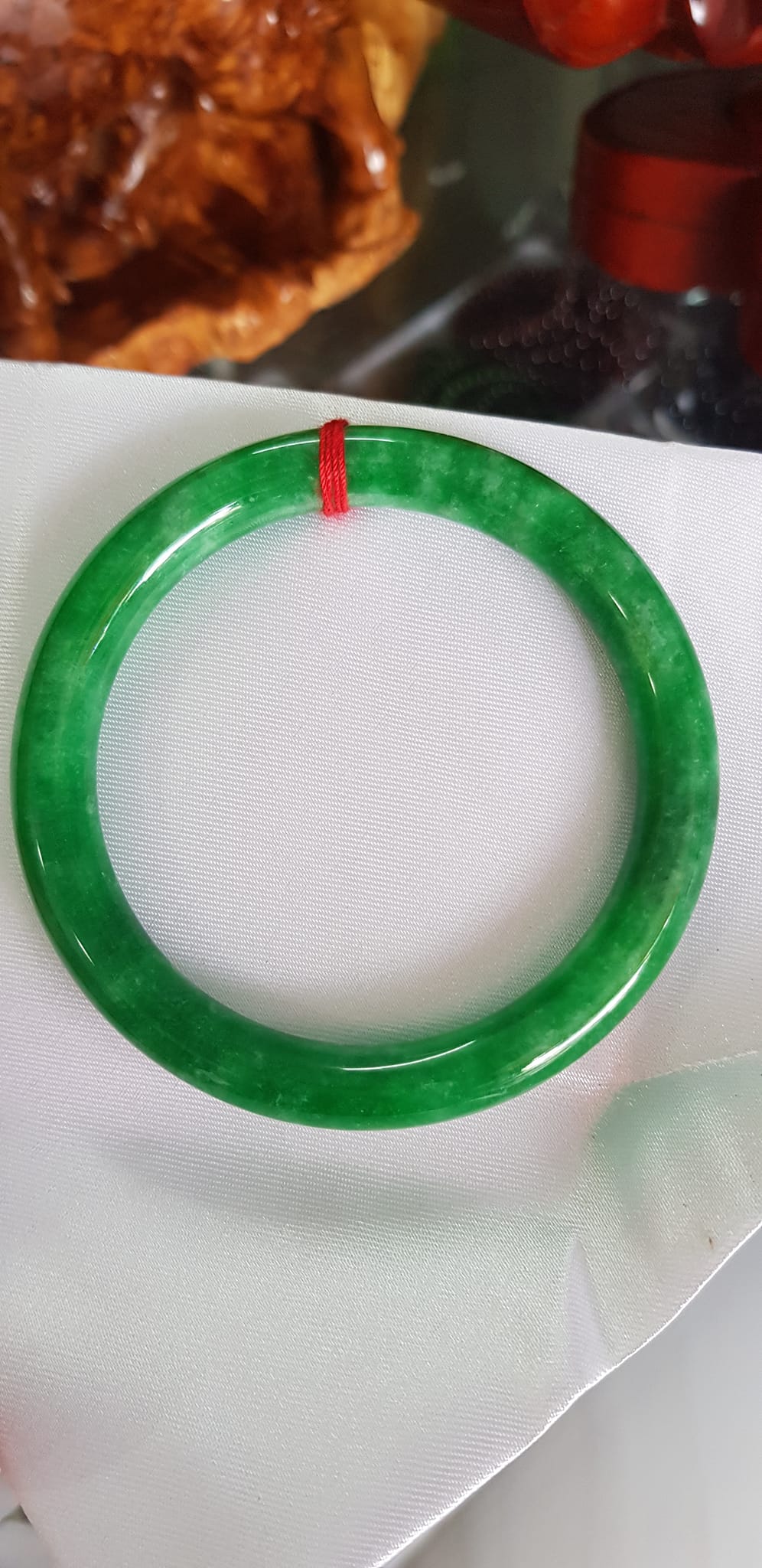 Vòng Tay Cẩm Thạch Đậu Lý B 61 Vòng size lớn 61mm x cọng 9mm Màu Xanh Đậm bông đậu lý rất là đẹp Nữ mệnh Thủy Mộc Hỏa tay to 72kg - 80kg đeo ạ
