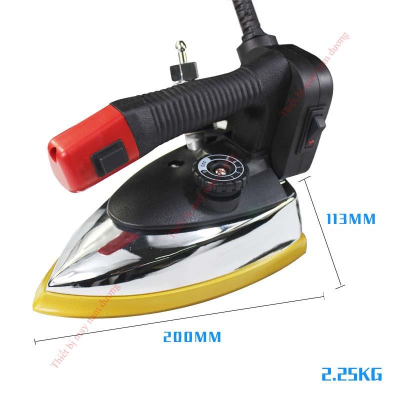 Bàn là hơi nước > Bàn ỦI hơi nước công nghiệp > Có củ bơm nước công suất lớn HƠI NHIỀU > Tặng kèm đế ủi chống bóng