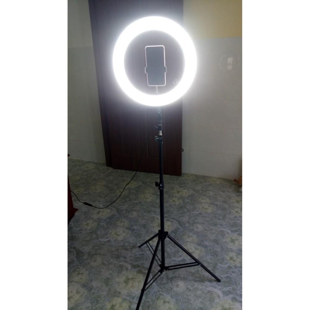 Đèn spa live stream 26cm chân 2.1m hạ được xuống 60cm, dùng cho livestream makeup