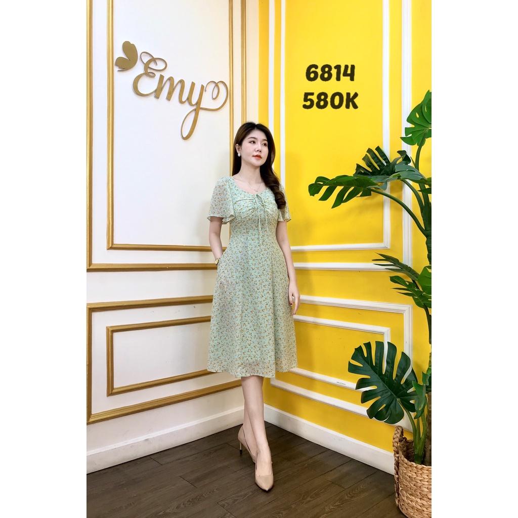 Đầm EMY EM6814 Xoè xanh Nhí Cổ Lục Giác