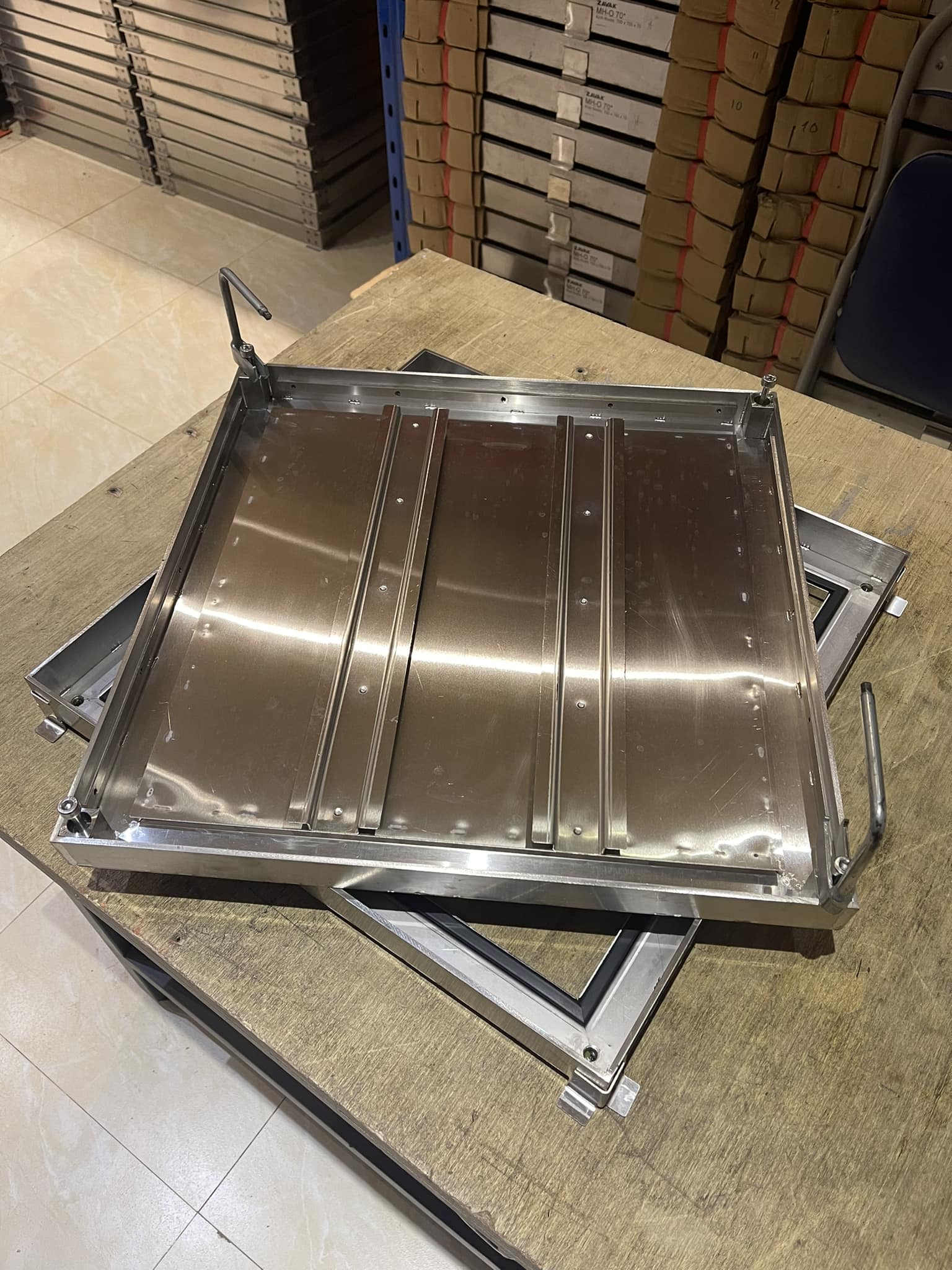 Nắp bể ngầm Zavak Inox 304. MHE 600x600