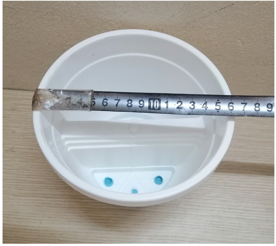 3 Chậu Kẹp Ban Công Trồng Hoa Cây Cảnh Nhiều Màu KT 16x13,5cm - Màu Ngẫu Nhiên