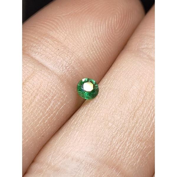 015 (3) L hạt EMERALD LỤC BẢO (THIÊN NHIÊN)