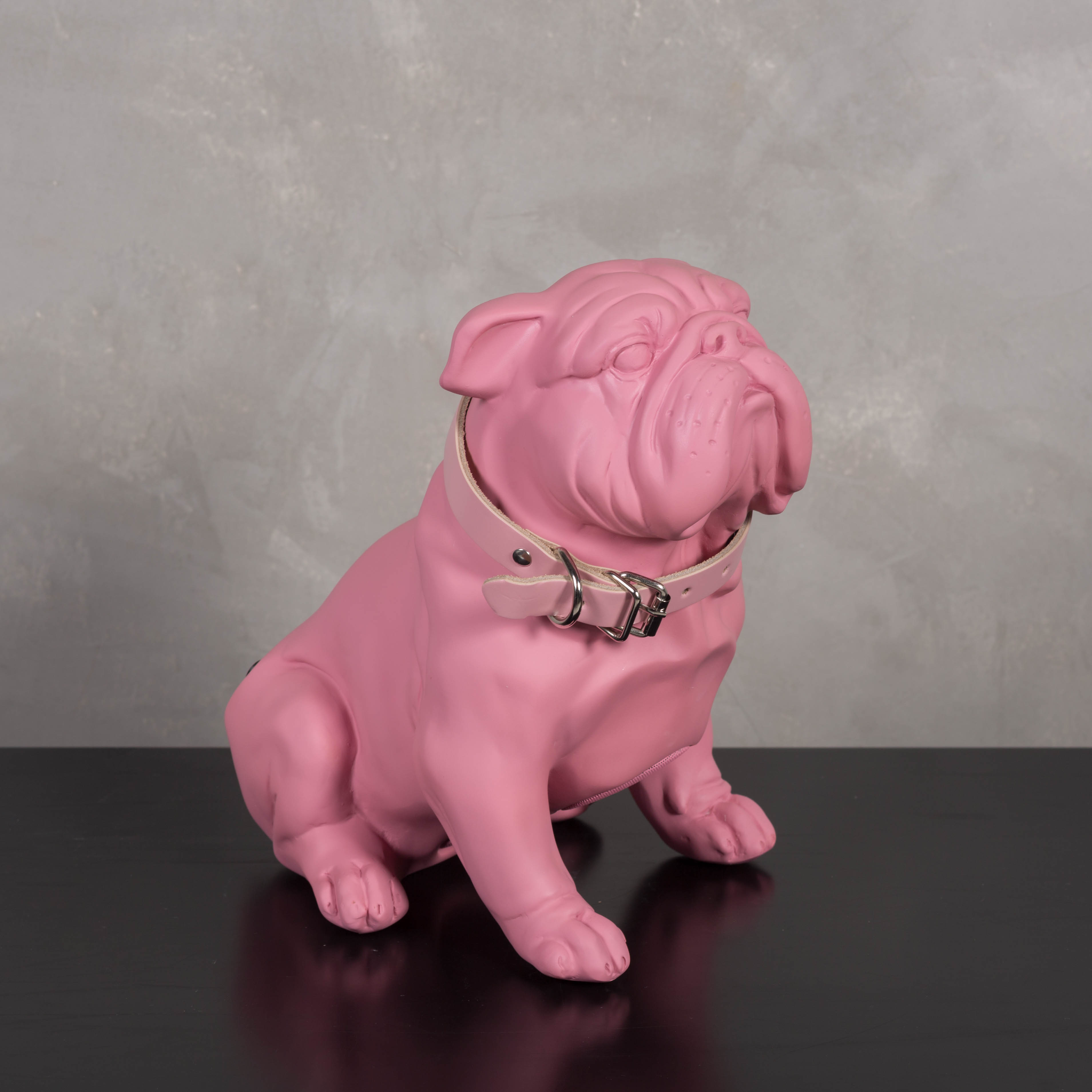 Decor để bàn trang trí chó loa Bull