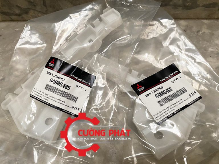 Giá cài cản trước Mitsubishi Mirage 6400G485, 6400G486