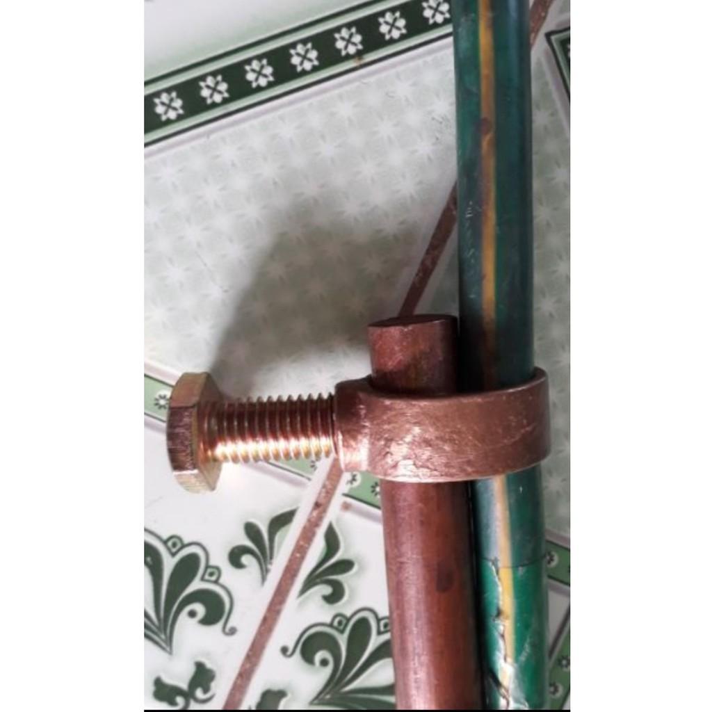 Ốc xiết cáp với cọc tiếp địa