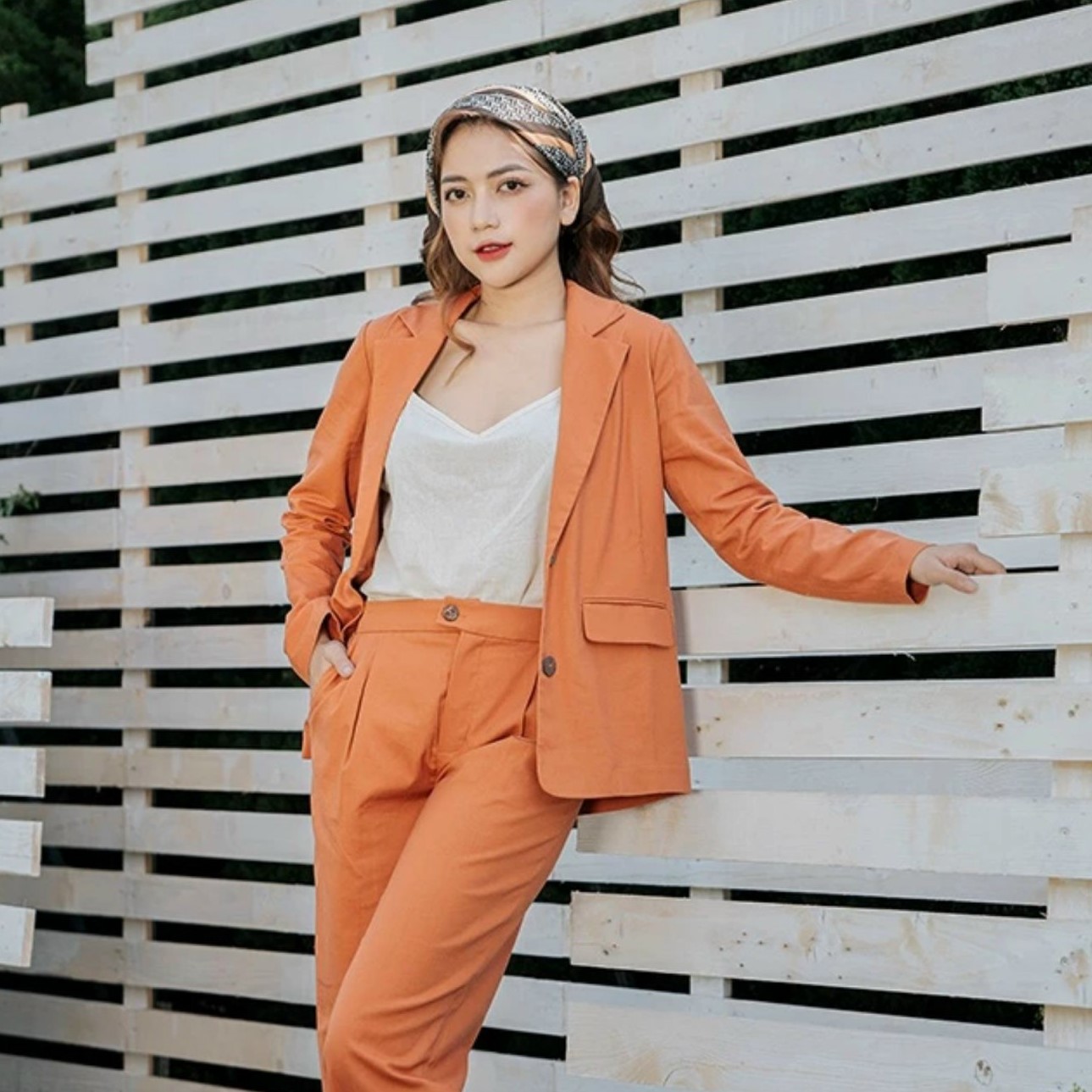 Hình ảnh  Áo vest blazer nữ khoác ngoài 2 cúc mẫu mới phong cách Hàn Quốc chất linen bột cao cấp ARCTIC HUNTER Hh08