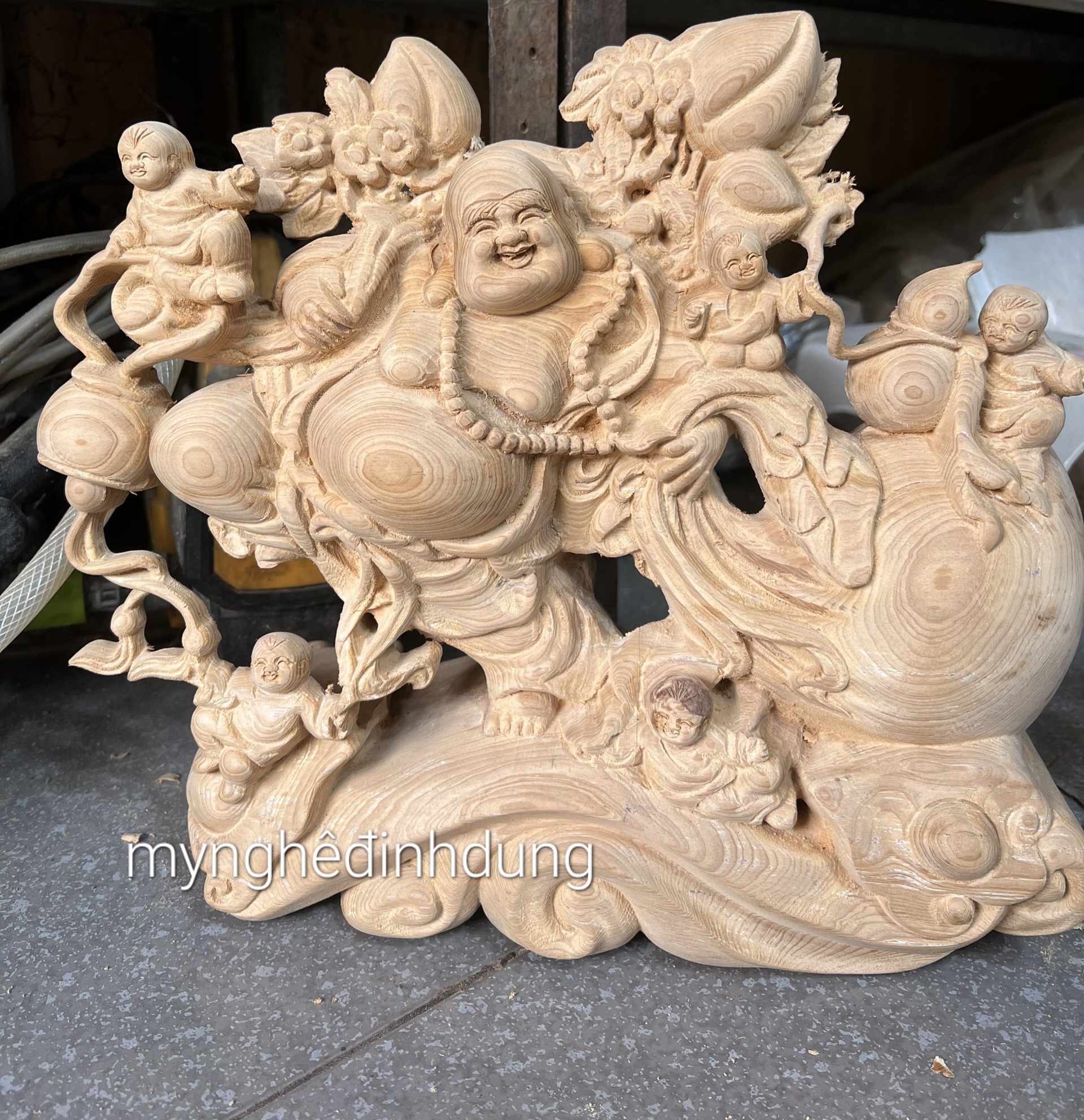 Tượng phật di lặc ngũ phúc bằng gỗ ngọc am thơm nức kt 40×35×15cm