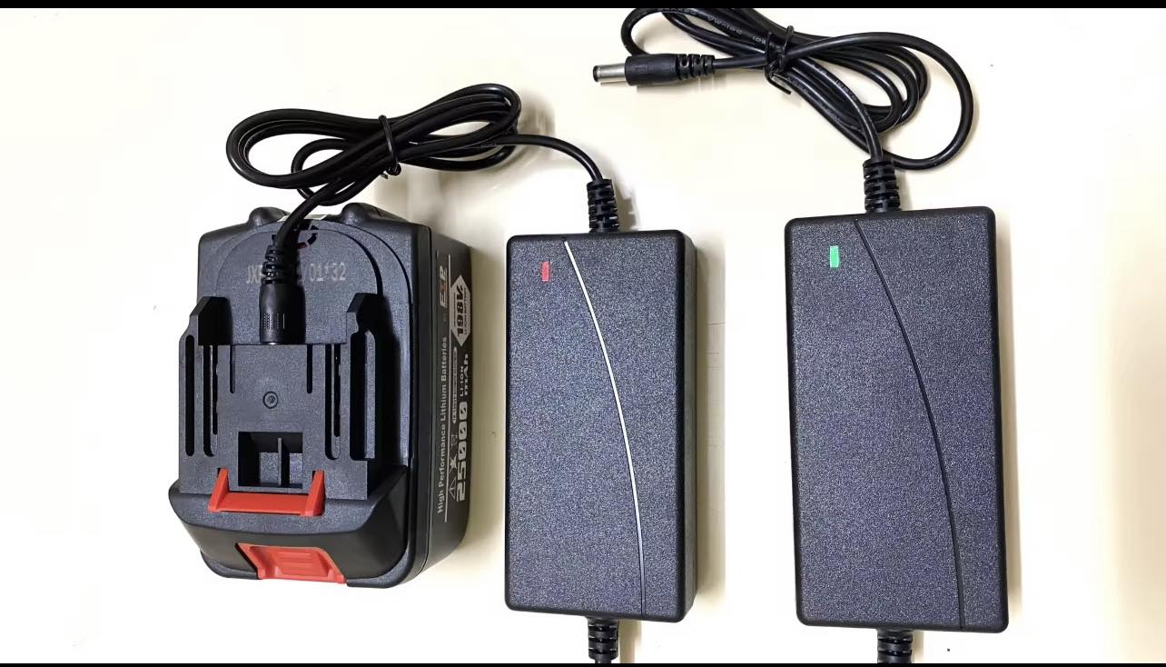 Sạc nhanh 3A cho pin máy khoan, Máy Mài , Máy Siết, Máy rửa Xe Pin, pin Li-ion 21V - 3A, đèn báo đầy pin, pin đầy tự ngắt