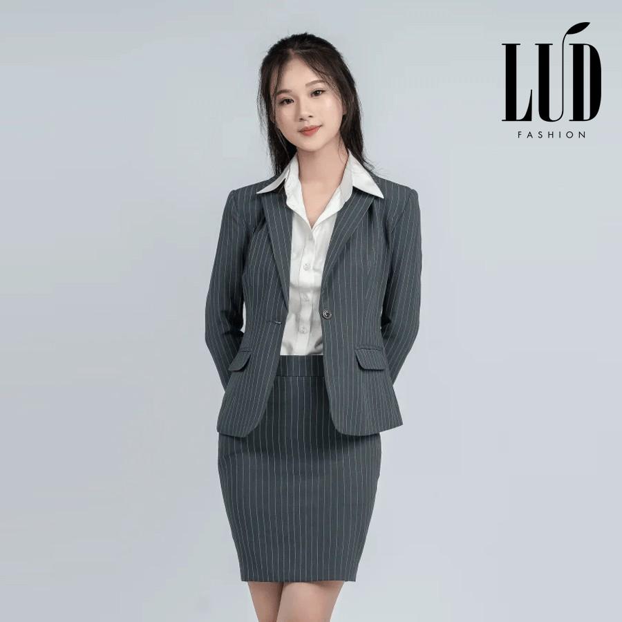 Chân váy bút chì xám sọc trắng LUD Fashion