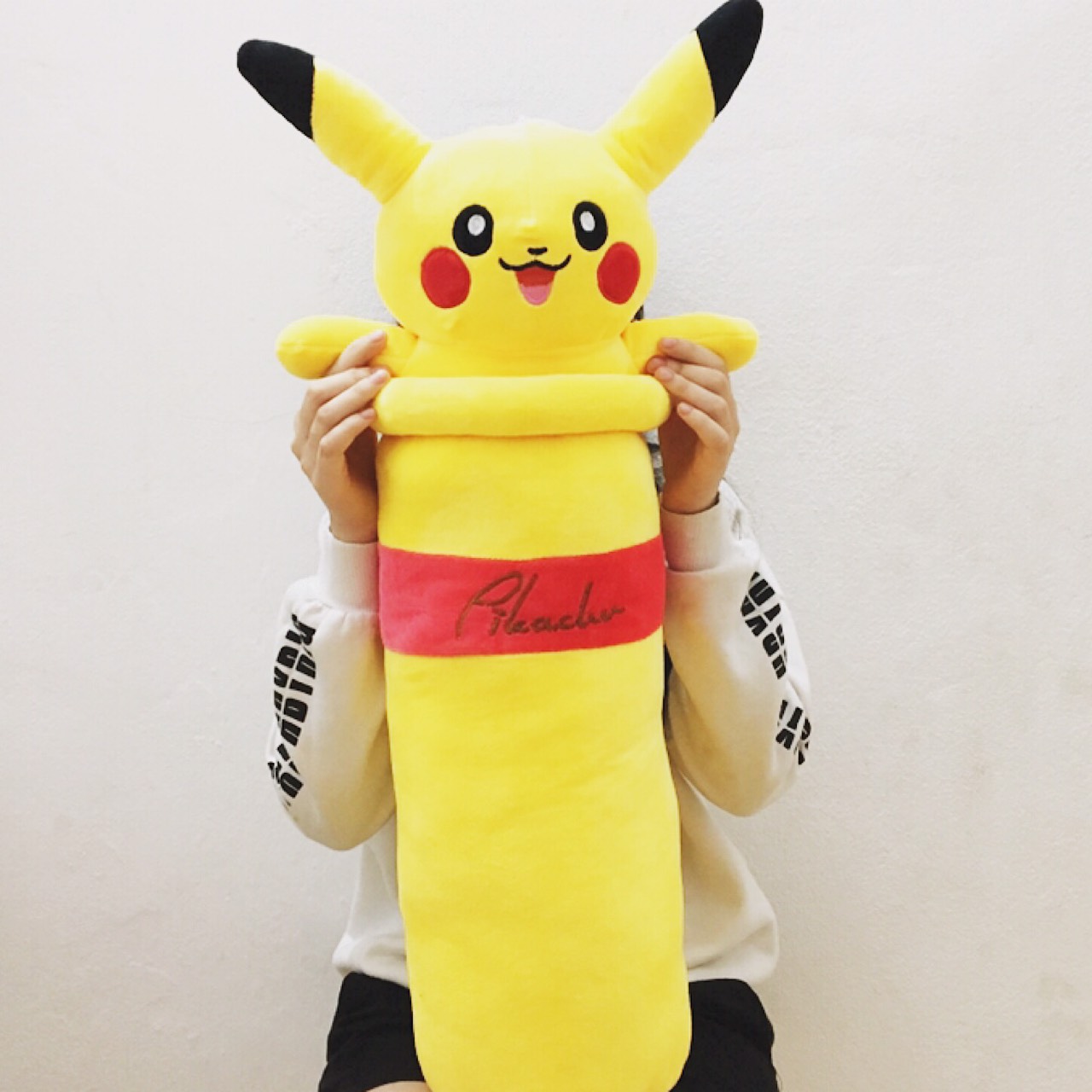 Gấu bông cao cấp Gối ôm Pikachu màu vàng ngộ nghĩnh