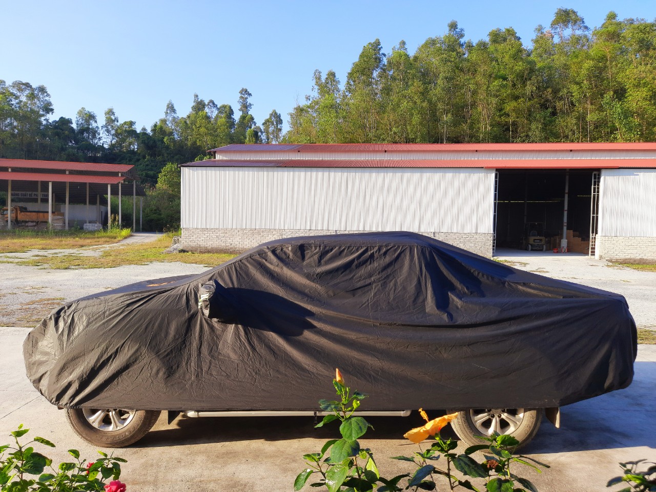 Bạt phủ xe bán tải Mazda BT50 (chưa lắp nắp thùng cao ) -Nhãn hiệu Macsim sử dụng trong nhà và ngoài trời chất liệu Polyester- màu đen