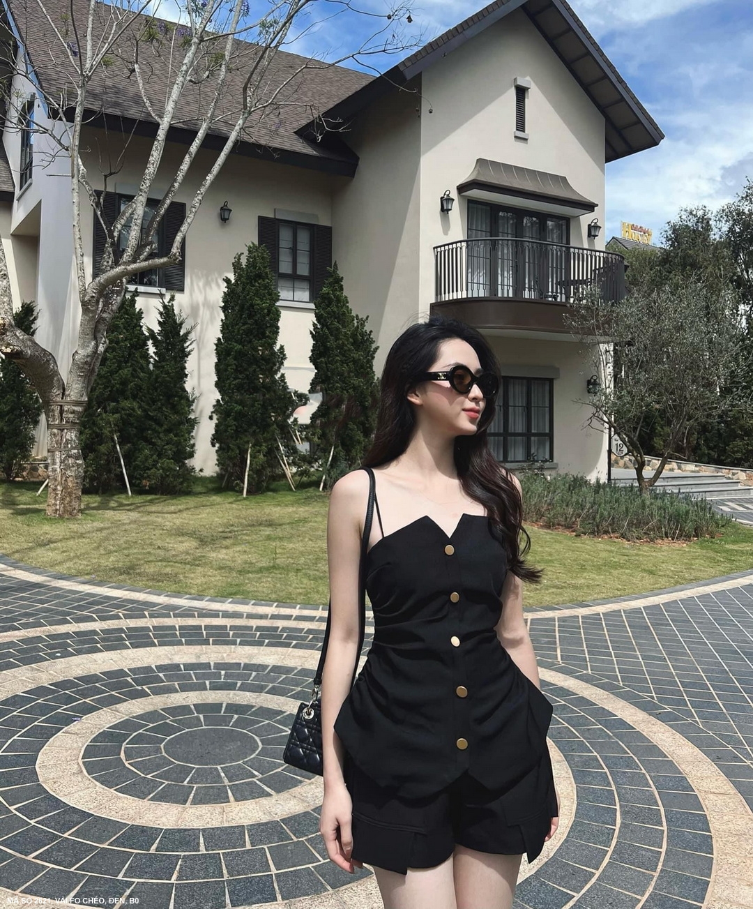 BỘ NGẮN ĐÍNH NÚT HỞ VAI