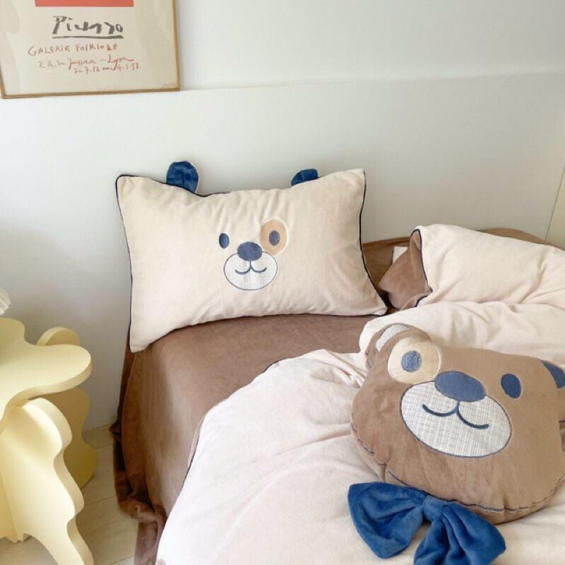 Bộ ga gối vỏ chăn nỉ nhung sữa cao cấp 4 món tặng kèm gối gấu như ảnh