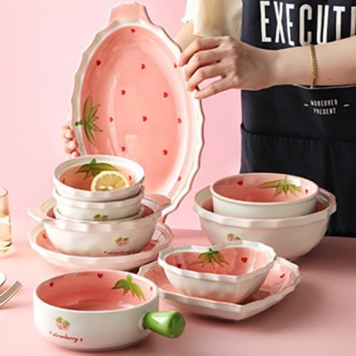 Bộ bát đĩa chén đĩa cao cấp thương hiệu Gosu họa tiết dâu tây hồng dễ thương sáng mịn an toàn