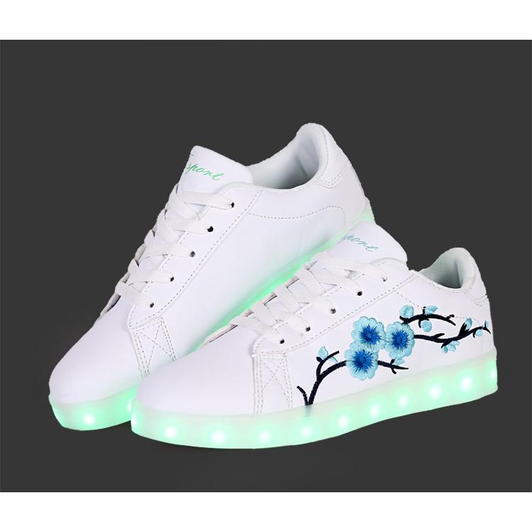 Giày phát sáng họa tiết cành đào phát sáng 7 màu 11 chế độ đèn led cực đẹp phong cách hàn quốc