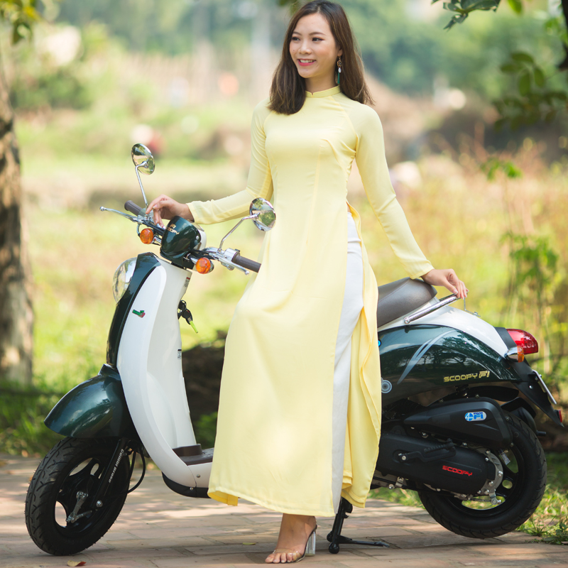 Xe ga 50cc Scoopy màu xanh bộ đội