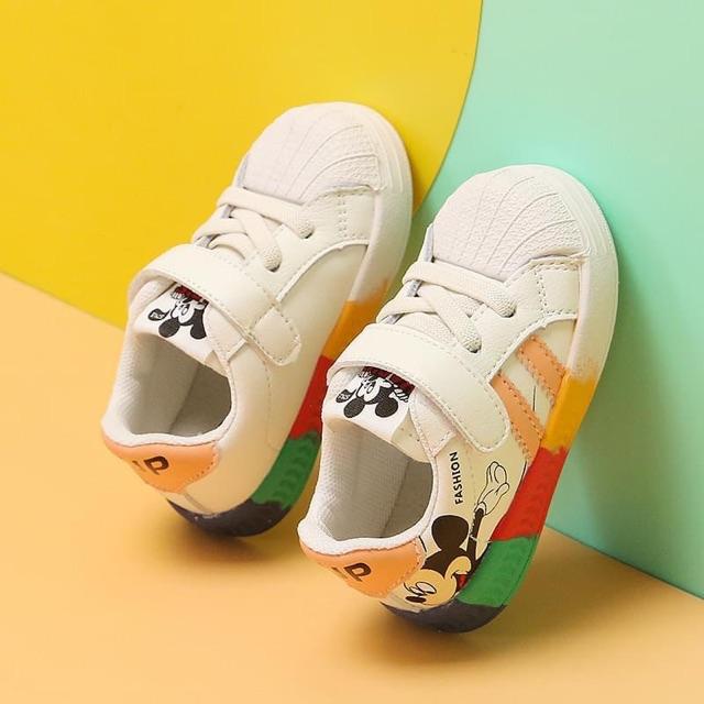 Giày thể thao cao cấp cho bé trai bé gái mẫu mới nhất 2021