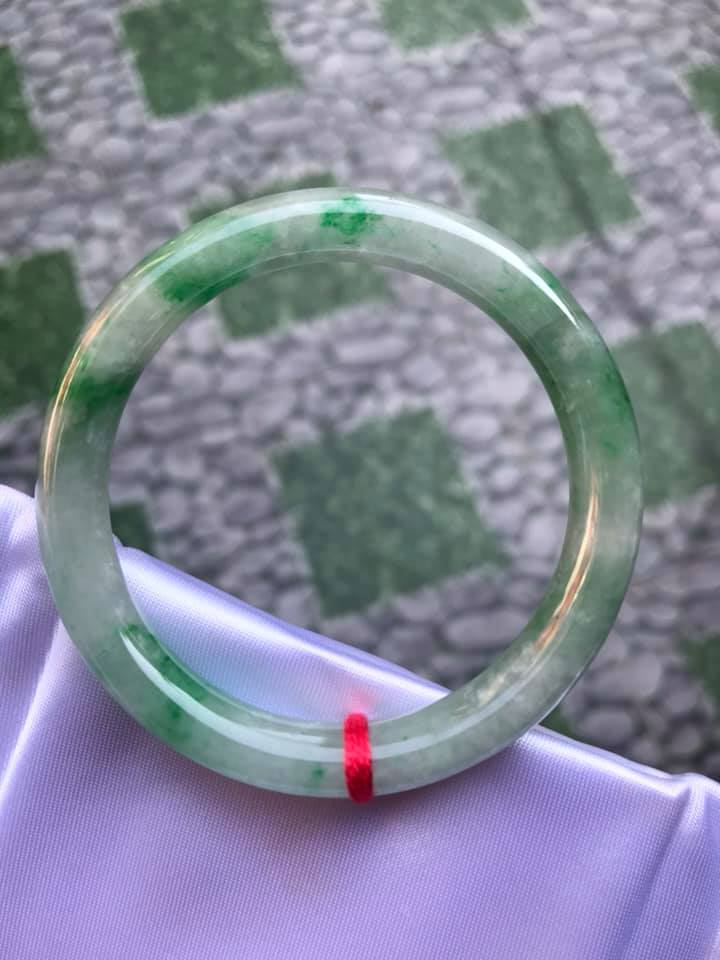 Vòng ĐẬU LÝ A SAO 50MM x DẦY 8mm Rất đẹp đá cẩm thạch tự nhiên MÀU TRẮNG XANH LÁ VÂN BÓNG ĐẸP NỮ 50kg đến 56kg Chất liệu 100% đá cẩm thạch tự nhiên