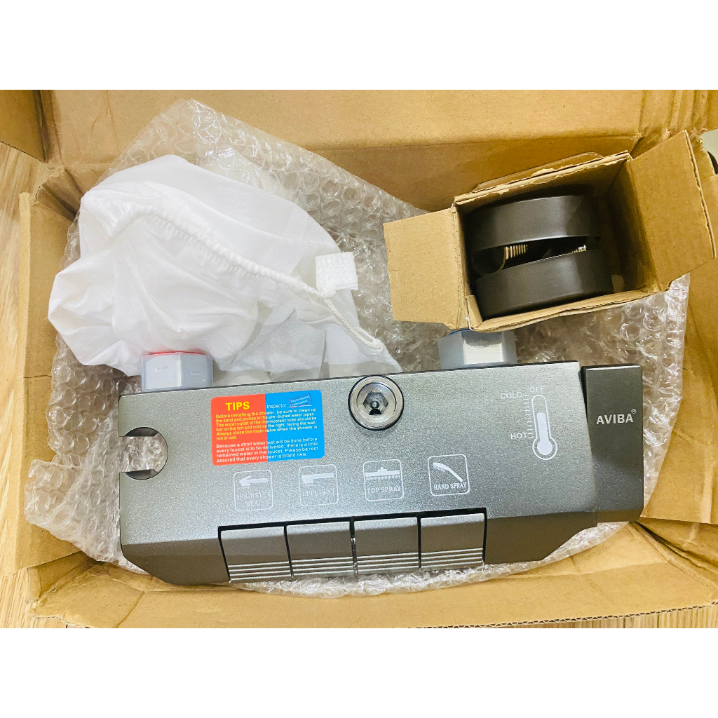 Vòi Sen Tắm Nóng Lạnh Thế Hệ Mới Cho Nhà Tắm Tiện Nghi Điều Chỉnh Phím Piano Lõi Van Sứ