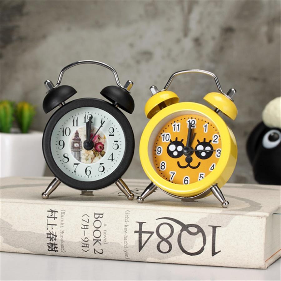 Mini Creative Alarm Clock Vintage Retro Pointer Clocks Loud Ringing Alarm Clock Bedside Home Decor