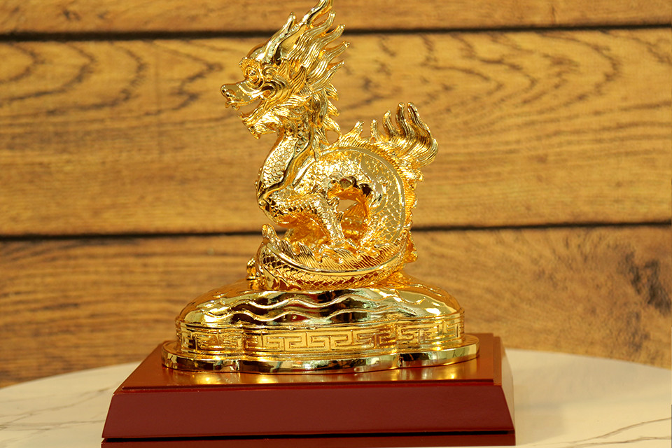 Tượng Rồng phong thủy mạ vàng 24k