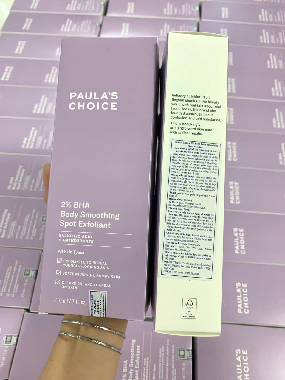 Kem Dưỡng Thể Hỗ Trợ Giảm Mụn Làm Mịn Da Paula's Choice 2% BHA Body Smoothing Spot Exfoliant 210ml