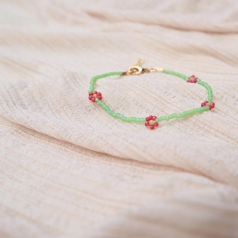N26 Vòng tay handmade hạt cườm phong cách Hàn Quốc xanh lá hoa đỏ xinh xắn