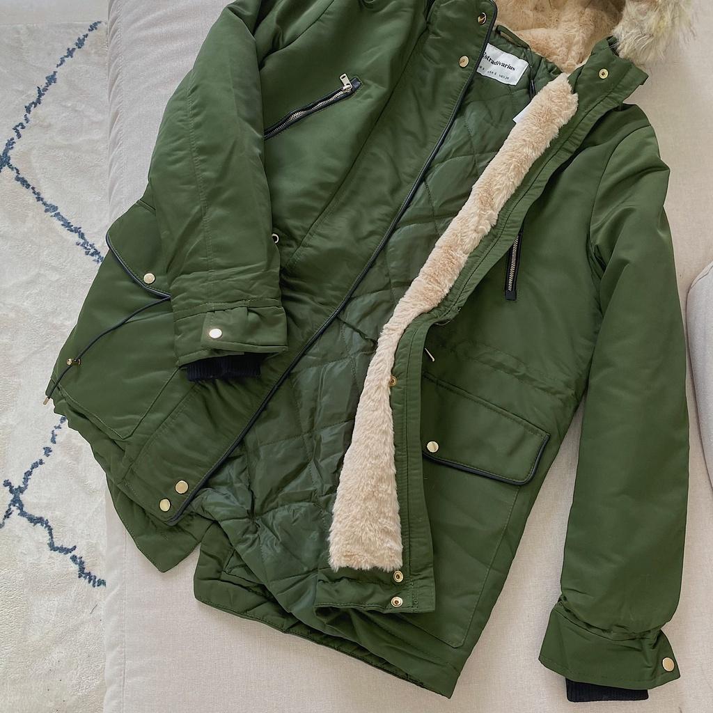 Áo parka Stradivarius lót chần bông mũ lông túi hộp Xanh rêu Mia RItta A2099