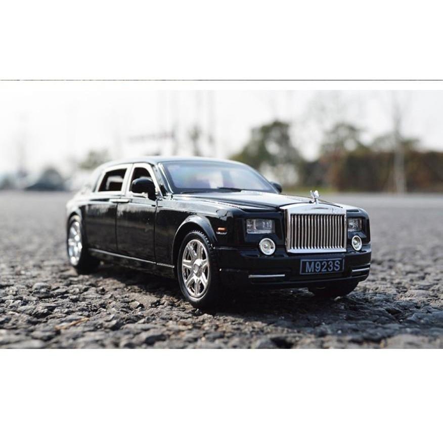 Mô hình xe hơi PHANTOM LIGHT - TỰ TIN KHẲNG ĐỊNH ĐẲNG CẤP - Home and Garden