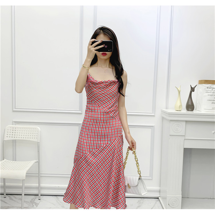 Đầm 2 dây họa tiết caro quyến rũ - A18F