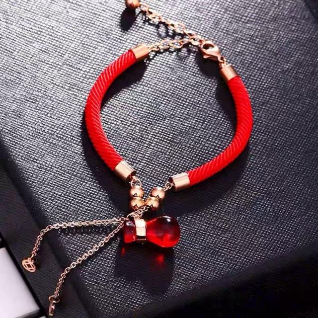 Vòng tay titan dây đỏ hồ lô