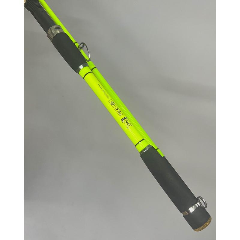 Cần câu 2 khúc Dragon Fruit xanh vàng