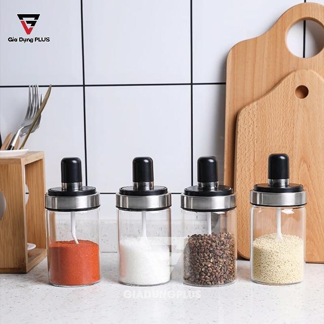 Lọ đựng gia vị thuỷ tinh borosilicate muỗng liền nắp thông minh có viền inox 304 (220ml &amp; 350ml) - VIMORA