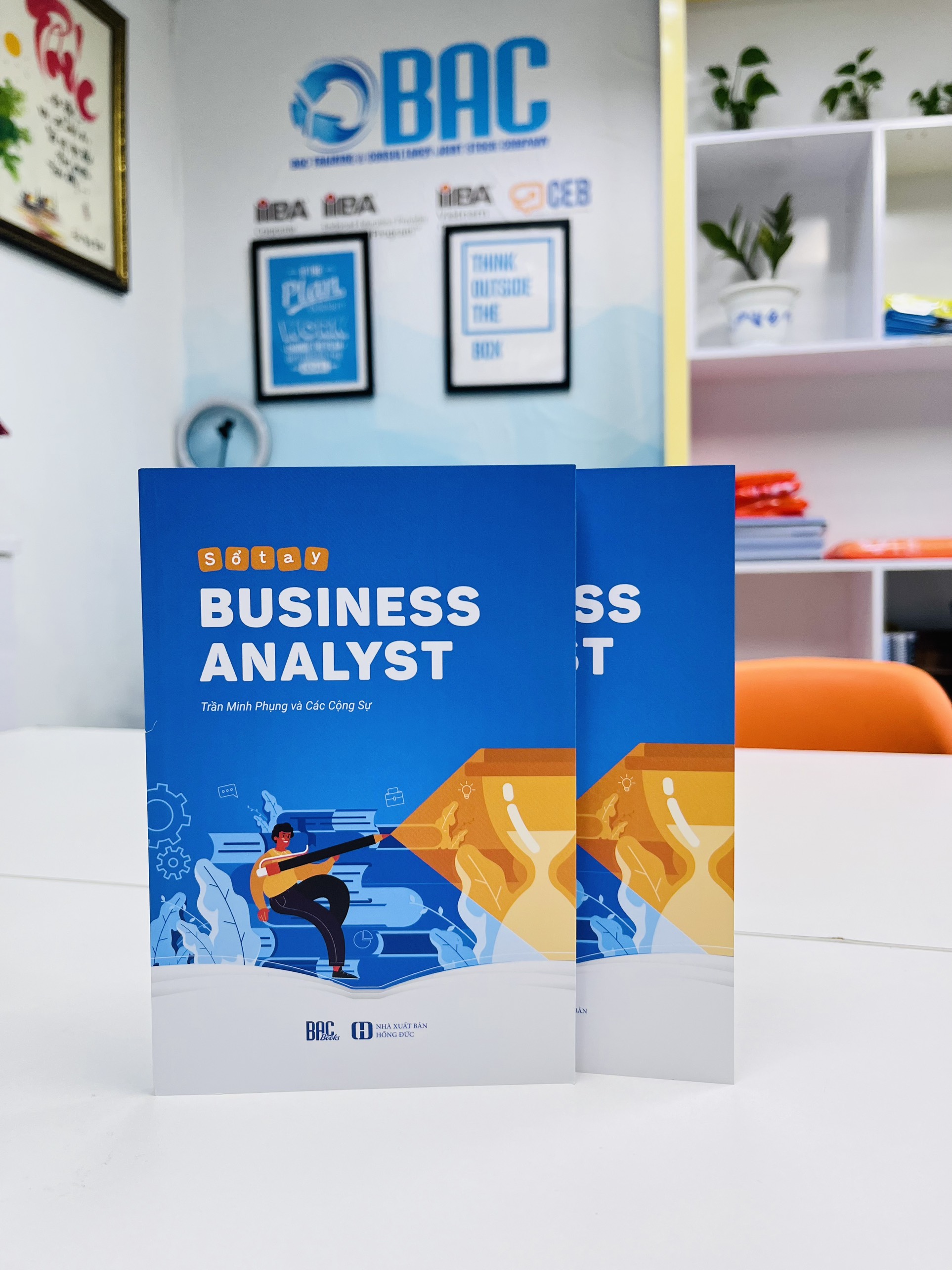 Combo sách dành cho BA: Sách BABOK v3 - phiên bản tiếng Việt &amp; Sổ tay Business Analyst