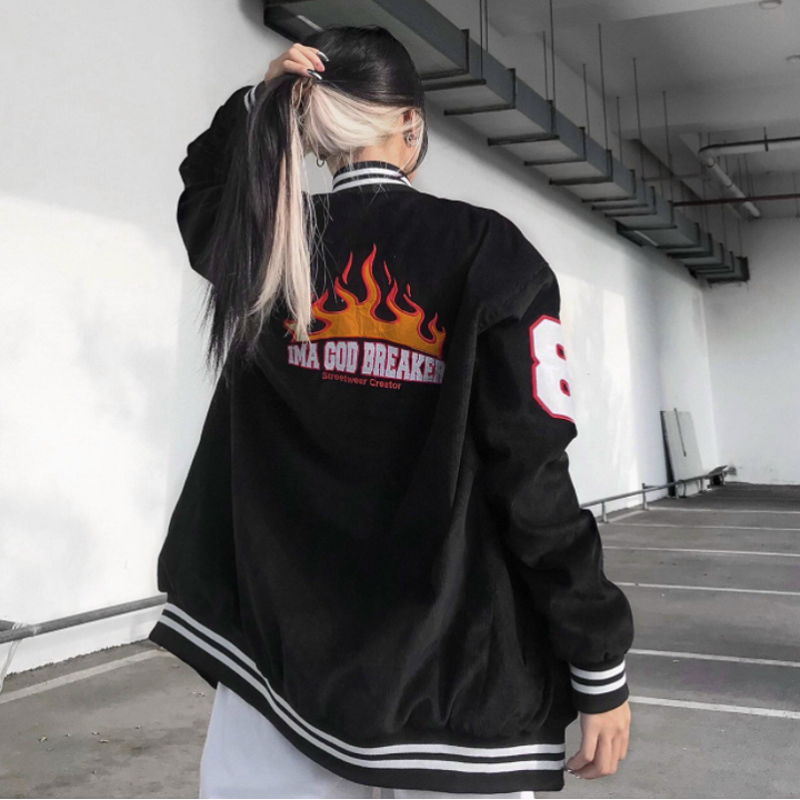 Hình ảnh ÁO KHOÁC DÙ BOMBER NAM NỮ Streetwear Logo lửa siêu ngầu, ÁO KHOÁC DÙ KIỂU BOMBER LOGO FASHION, áo khoác bóng chày Nam Nữ Kiểu Dáng Cá Tính Phối Ngọn Lửa Kèm Số 8 Thời Trang Mẫu Mới, áo khoác form rộng