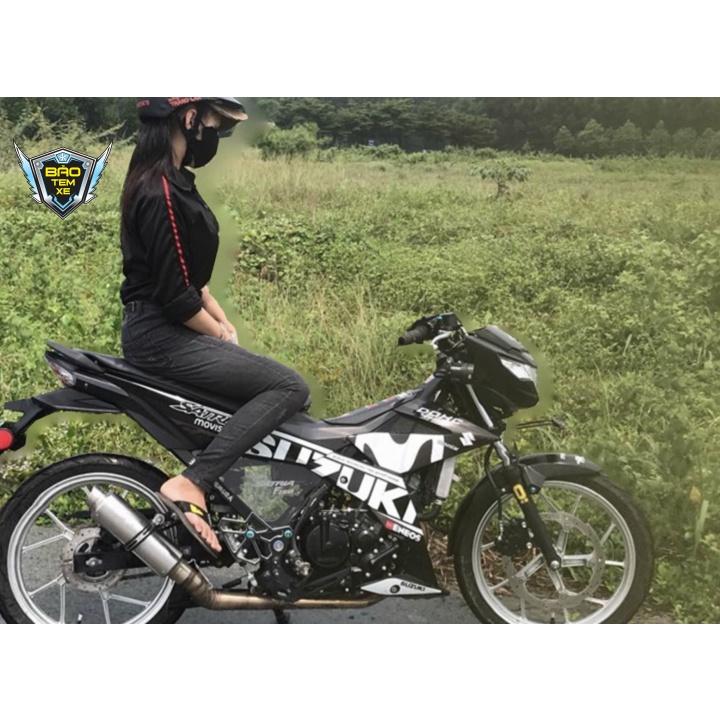 Tem xe Satria fi Movistar trắng đen