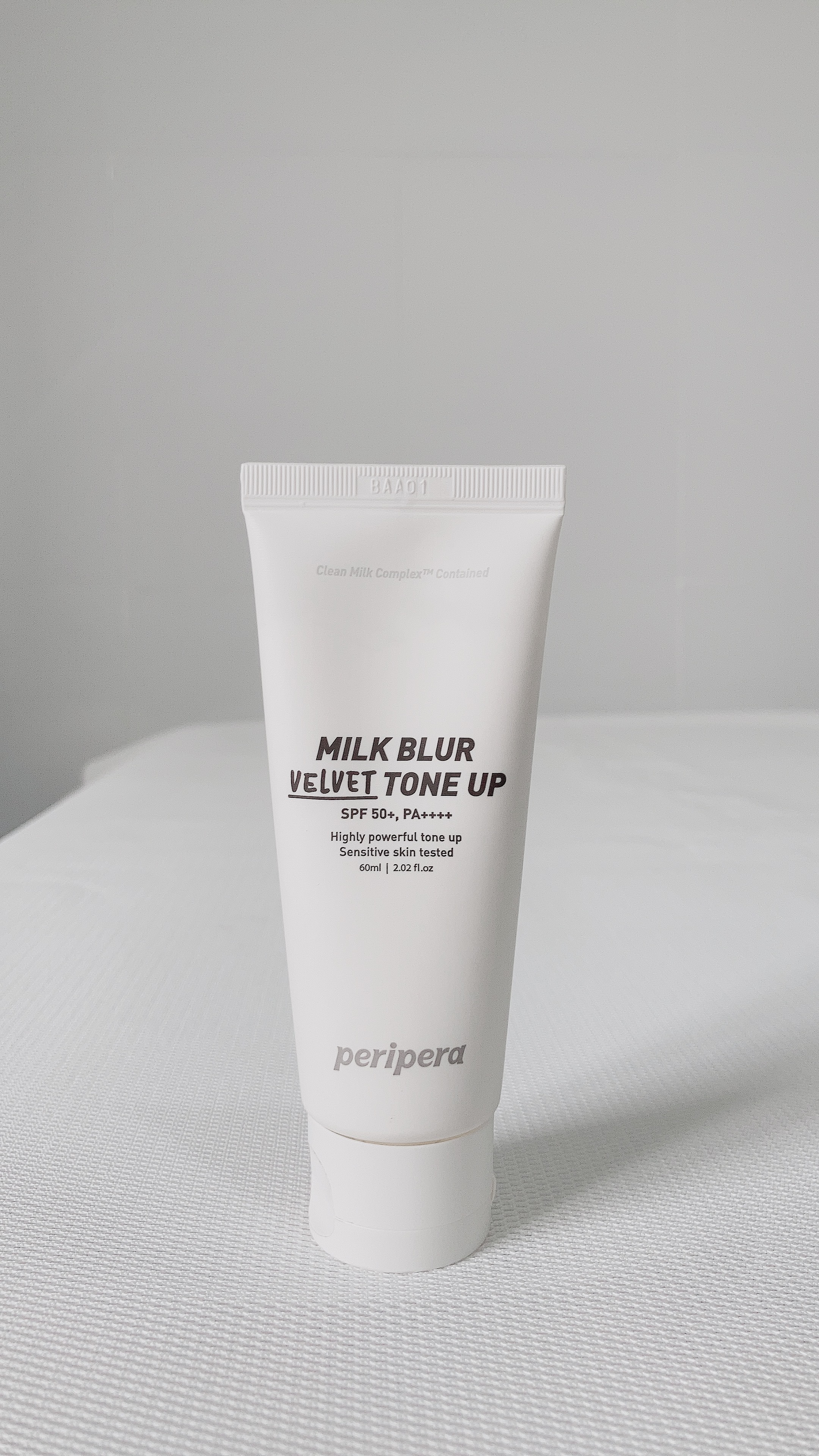 Kem Lót Nâng Tông Da PERIPERA MILK BLUR TONE UP CREAM 60 ml