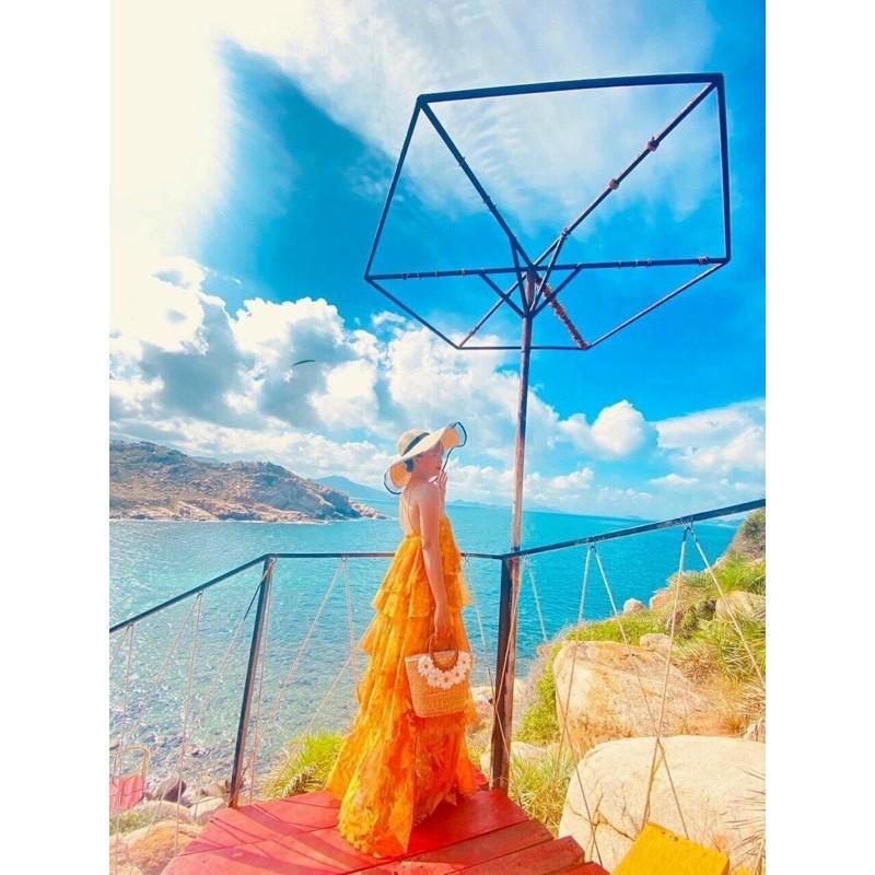 Đầm Maxi tầng vàng bẹt vai