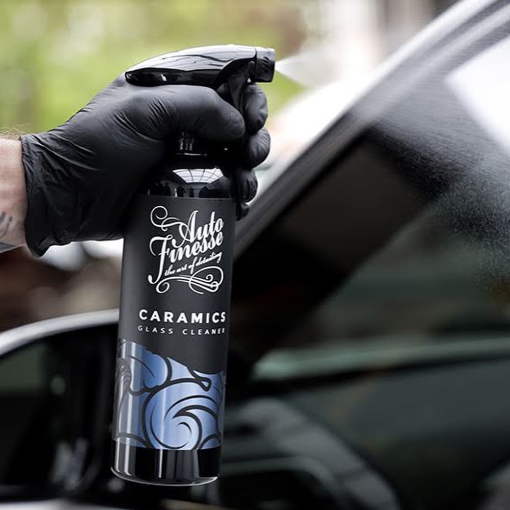 Caramics glass cleaner - Dung dịch làm sạch, phủ bảo vệ cho kính lái, kính hông, kính chiếu hậu, loại bỏ vết nhoè của nước mưa