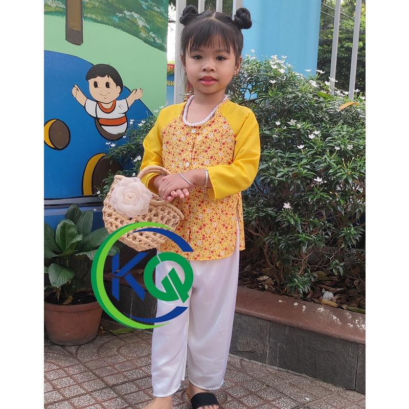 Bộ Bà Ba trẻ em bông nhí màu vàng - vải lụa mềm mát - Tặng Vòng đeo cổ chuỗi hạt.