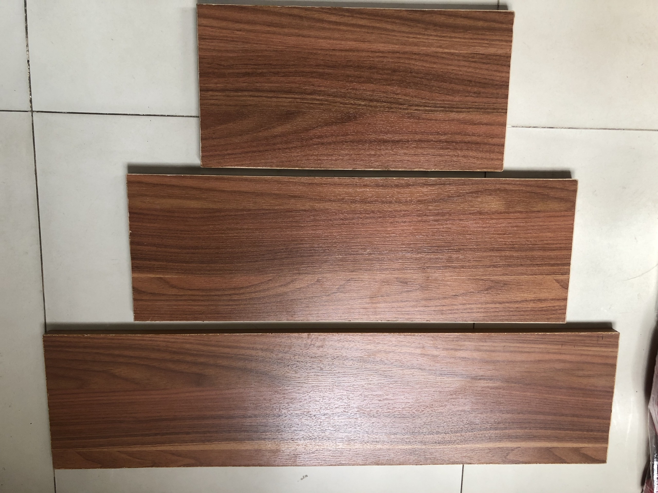 Kệ trang trí treo tường
